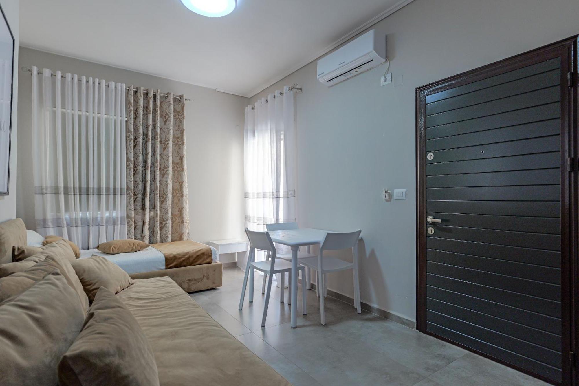 Costa Verde Suites Saranda Eksteriør billede